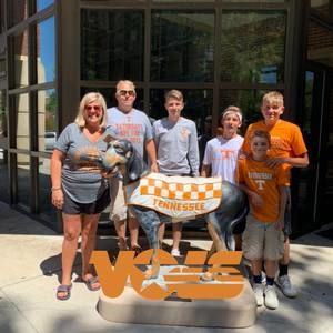 Meet your Posher, Jay